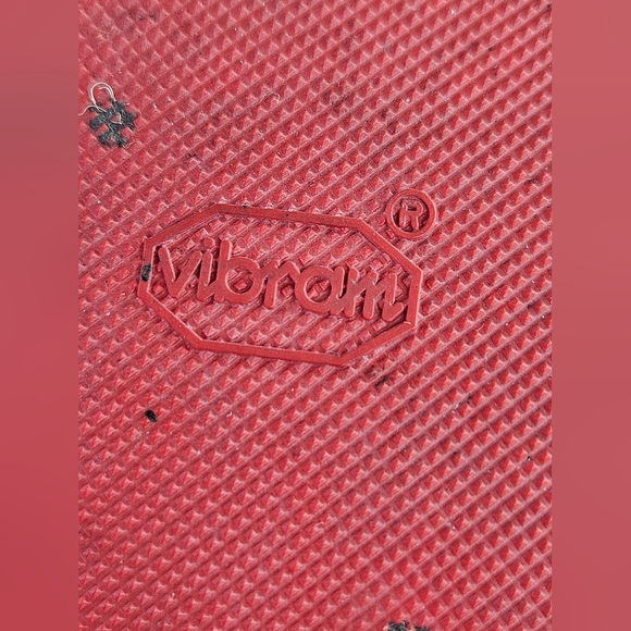 Christian Louboutin Isabelle Wedge Sandals - Picture 6 of 9